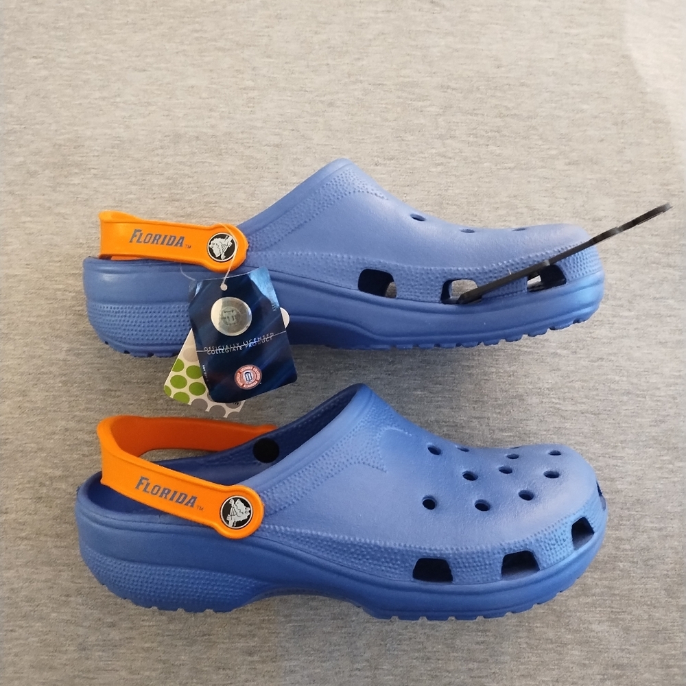 University of Florida Gators Crocs XL - Men’s 10-11 Women's 12-14 NWT Licensed - Picture 3 of 15